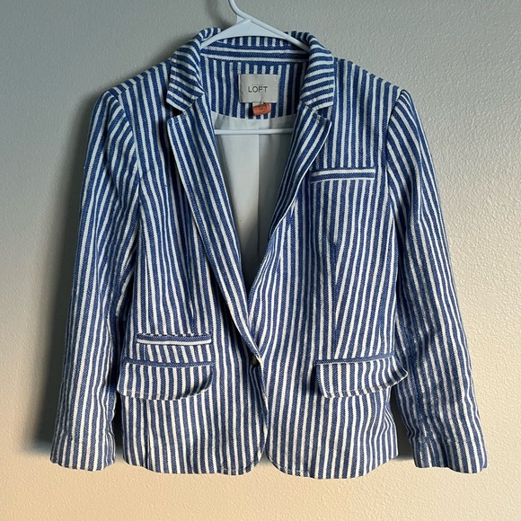 LOFT Jackets & Blazers - LOFT Women's Preppy Linen Blend Striped Blazer size 4
